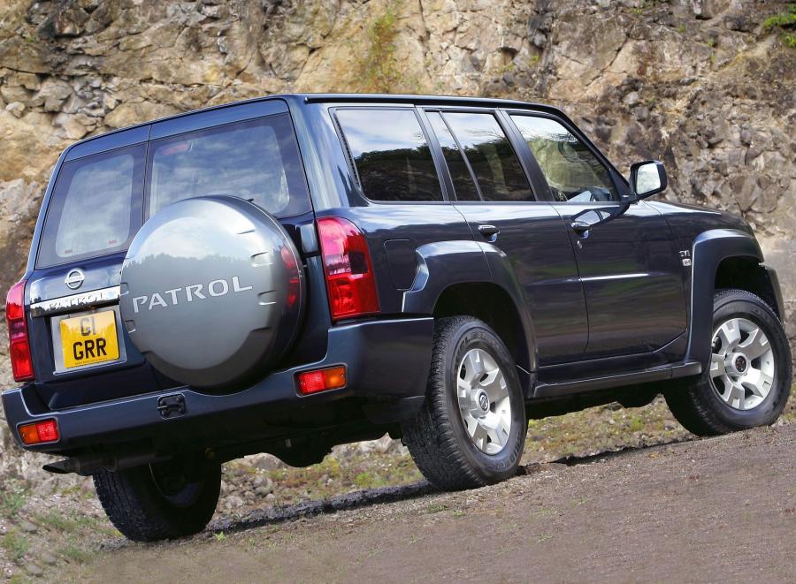  Nissan Patrol 5-Door 2004 года  (UK) (фото 3 из 8)